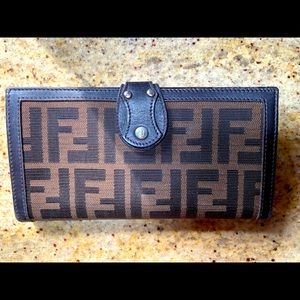 Vintage Fendi wallet